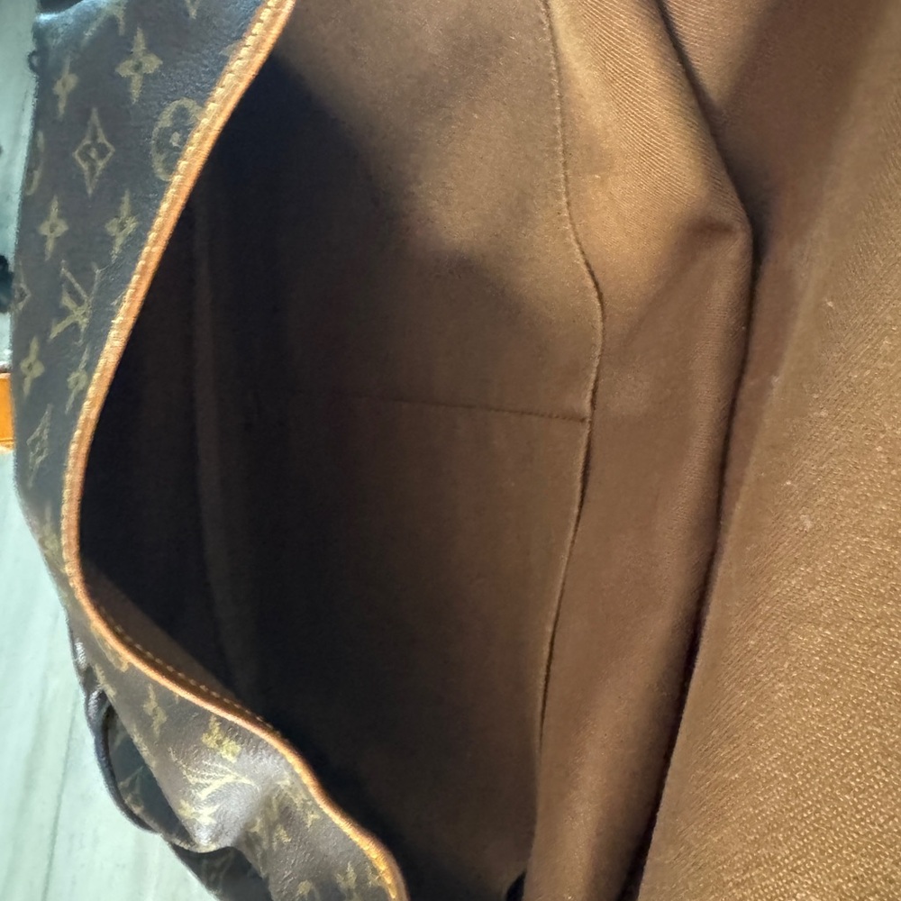 Louis Vuitton Dark Brown Monogram Messenger Bag - Picture 11 of 16